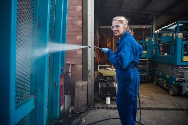 Best Factory Floor Cleaning  in Hawaiian Gardens, CA
